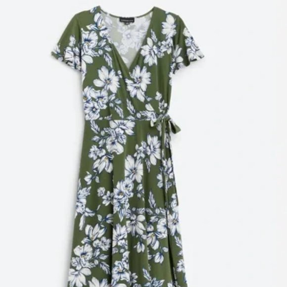 Fortune & Ivy Green Faux Wrap Dress - Picture 1 of 6